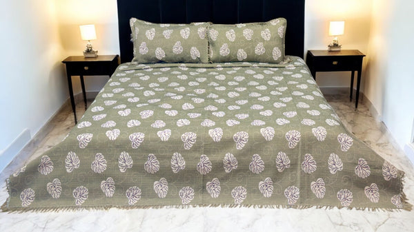 Self print All over Leave Bed Set (AR - 109)