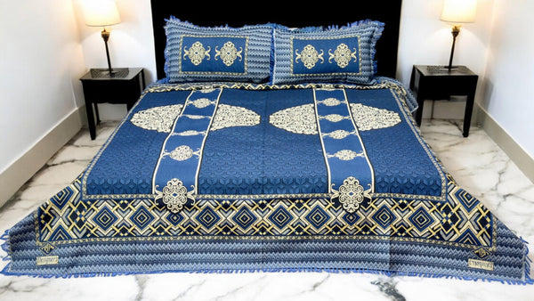 Circle Motive Printed Bed Set (AR - 124)