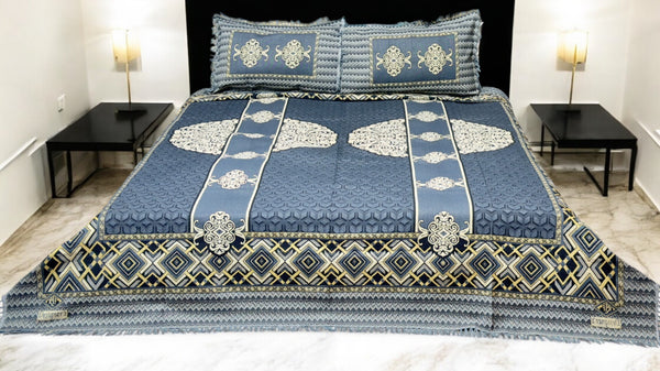 Circle Motive Printed Bed Set (AR - 125)