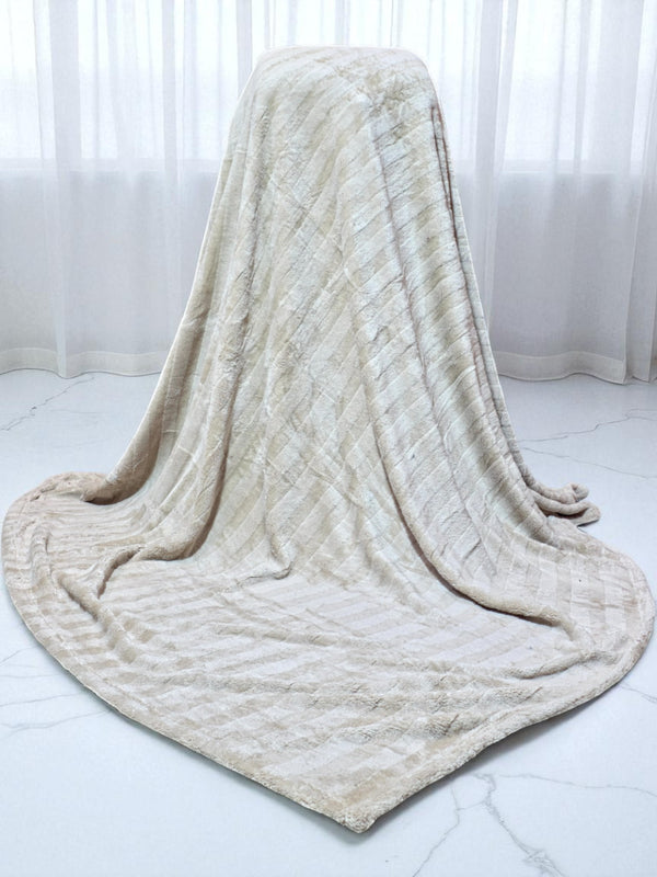 The Linear Comfort Blanket (AR-474)